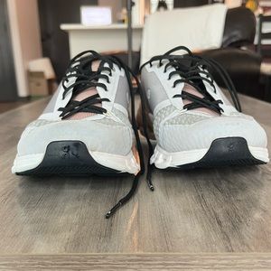 ON Running Helion Cloudtec Glacier/Rose Brown